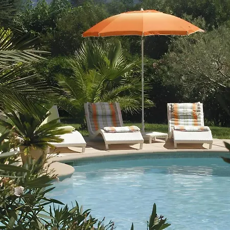 Soleil Bed & Breakfast 4*